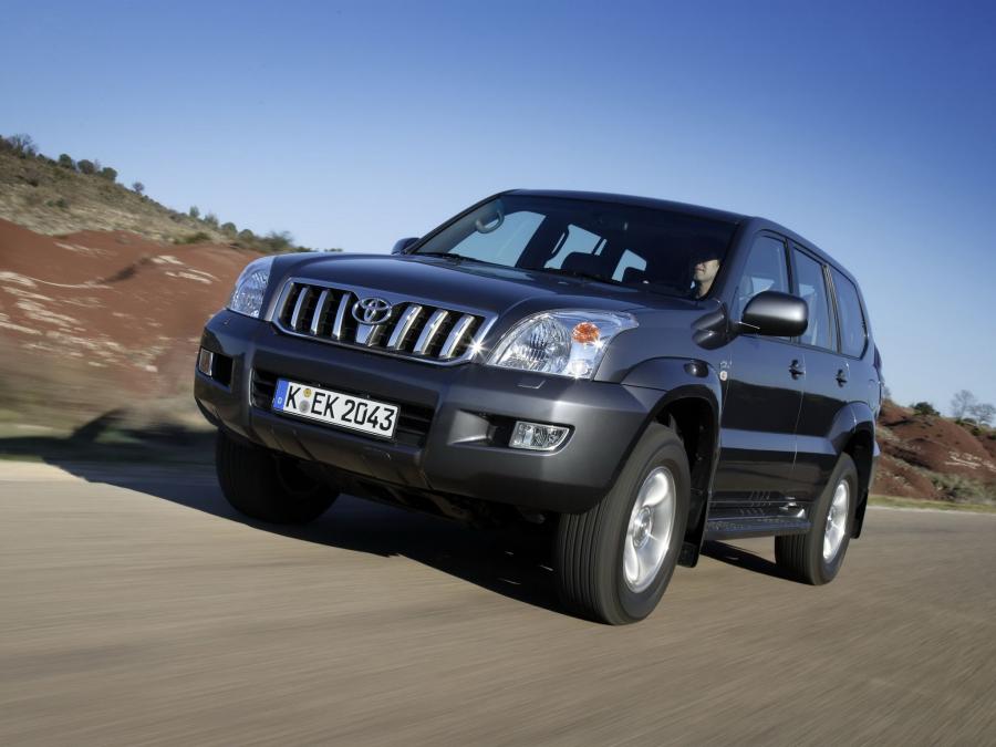  Toyota Land Cruiser Prado 120 5-Door 2007 года  (фото 2 из 22)